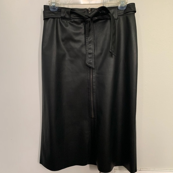 NWT Buttery Soft Faux Leather Pencil Skirt - Picture 7 of 7